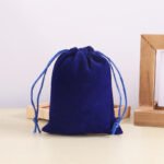 Short Plush drawstring pouch bag - 图片 3